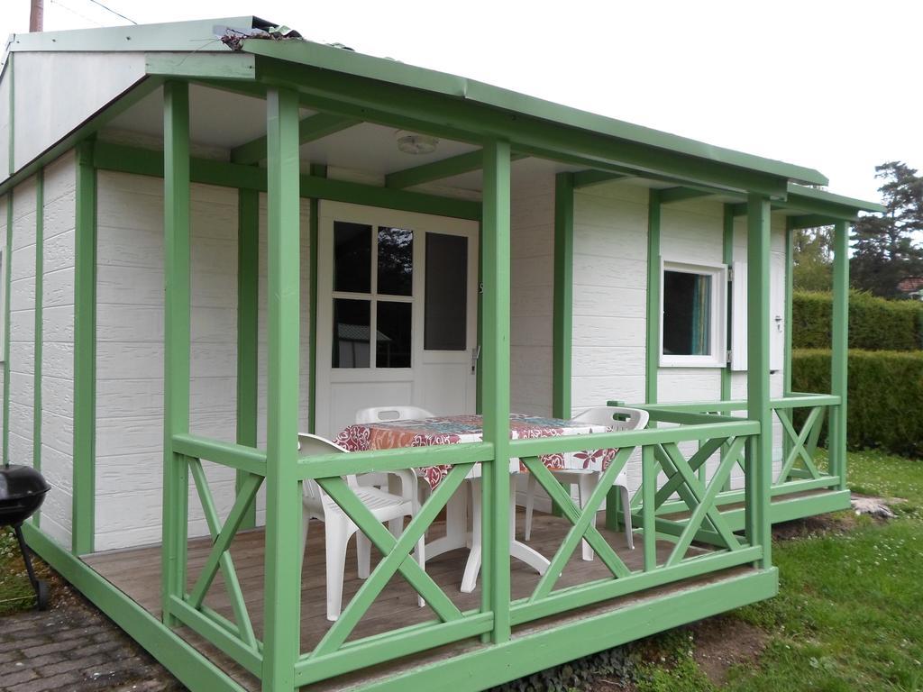 Camping les Pinasses La Chapelle  Extérieur photo
