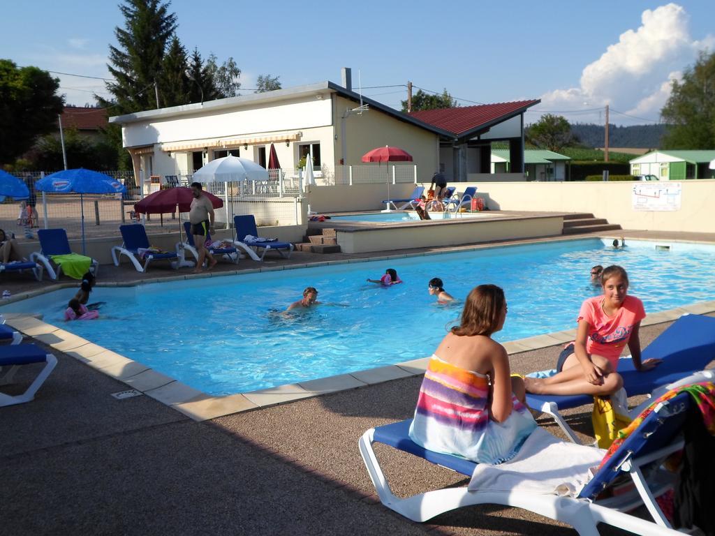 Camping les Pinasses La Chapelle  Extérieur photo